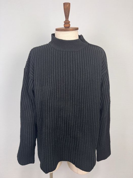 Stone Island чорний вʼязаний щільний светр розмір ХЛ