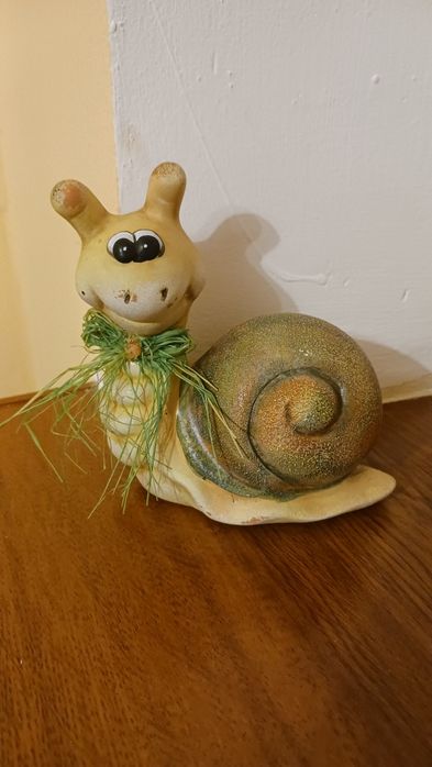 Ceramiczny ślimaczek figurka