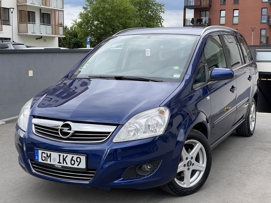 Świeżo Sprowadzone OPEL ZAFIRA 7-osobowy 1.6 Benzyna 2008 Rok