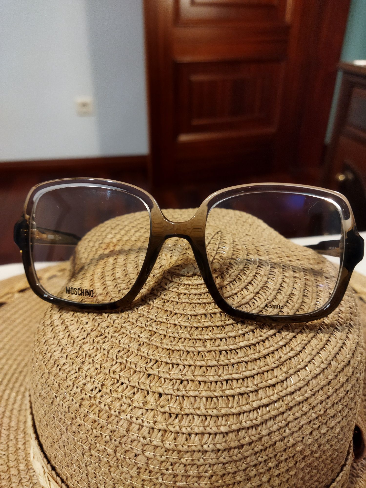 Óculos Moschino pretos