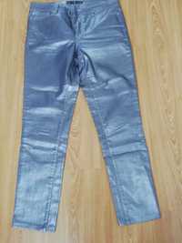 Srebrne jeansy damskie