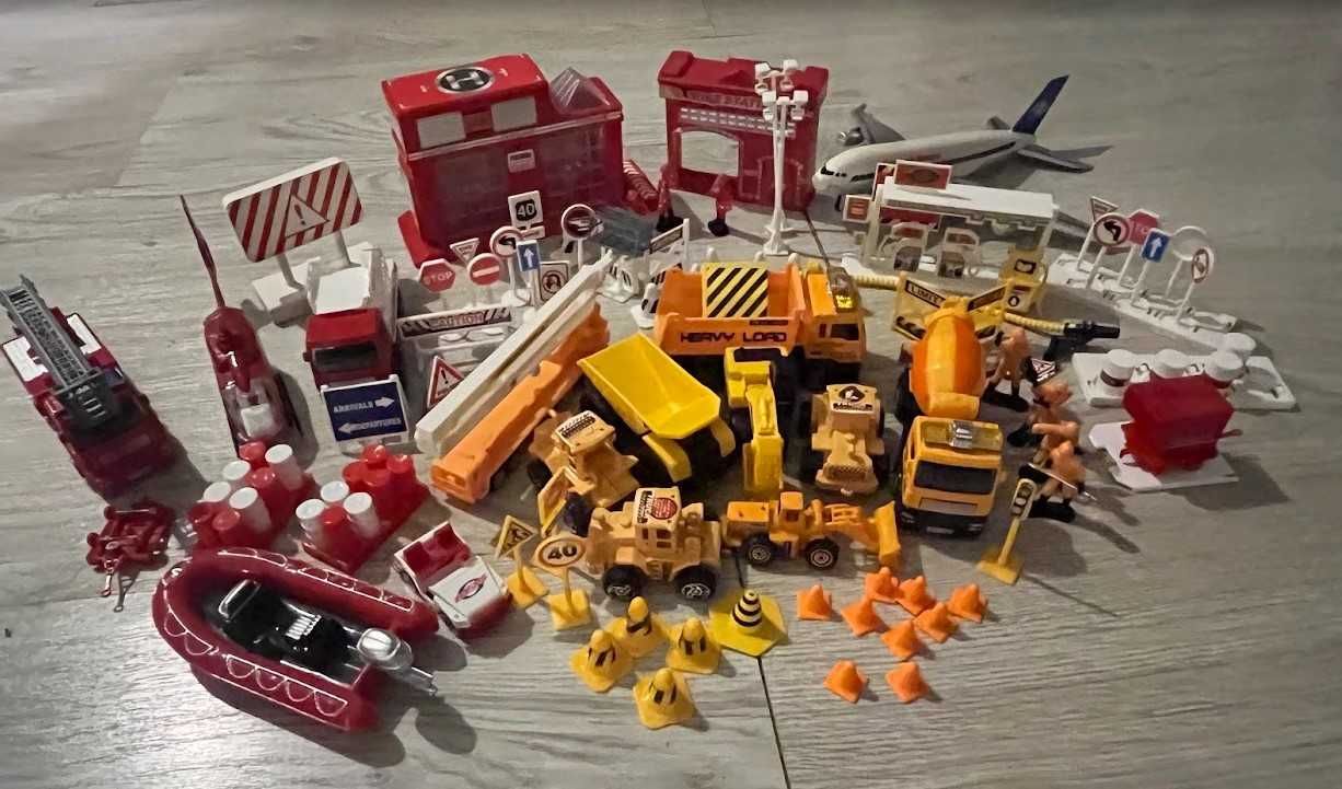 Lote brinquedos construção + emergência – 15 €
