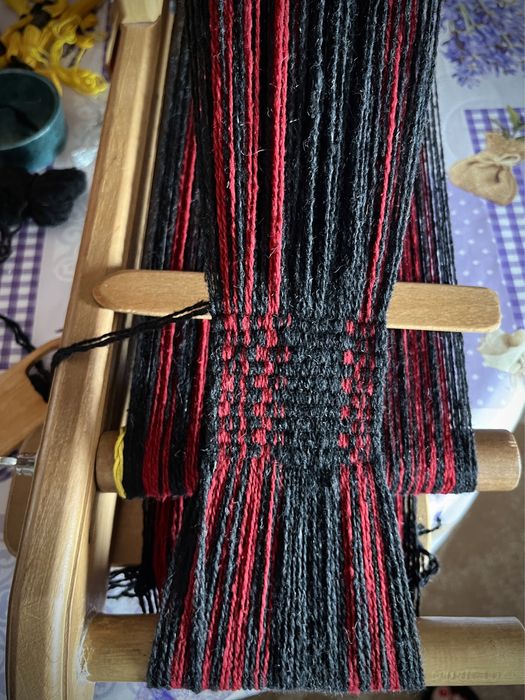 Бордовий тканий пояс напіввовна Червоний пасок крайка