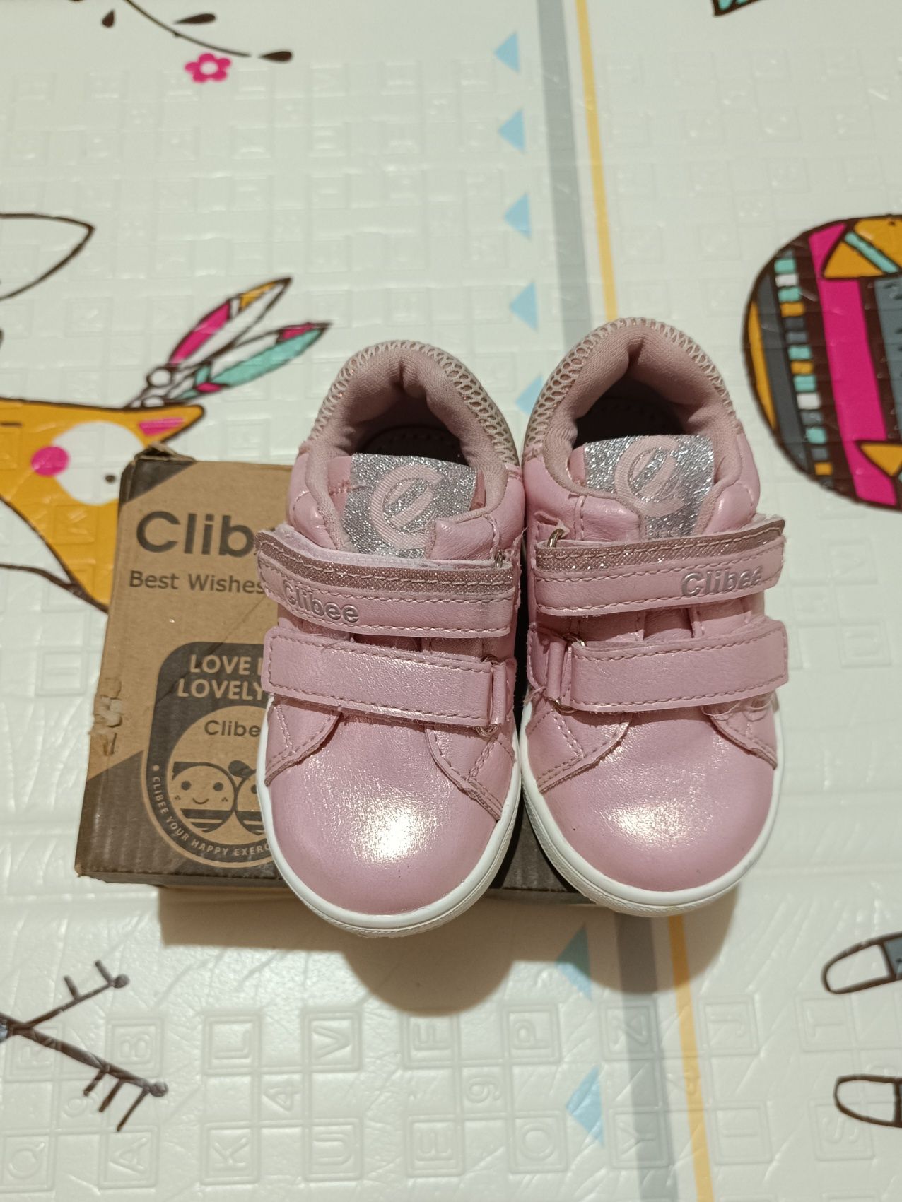 Buty dla dziewczynki marki Clibee