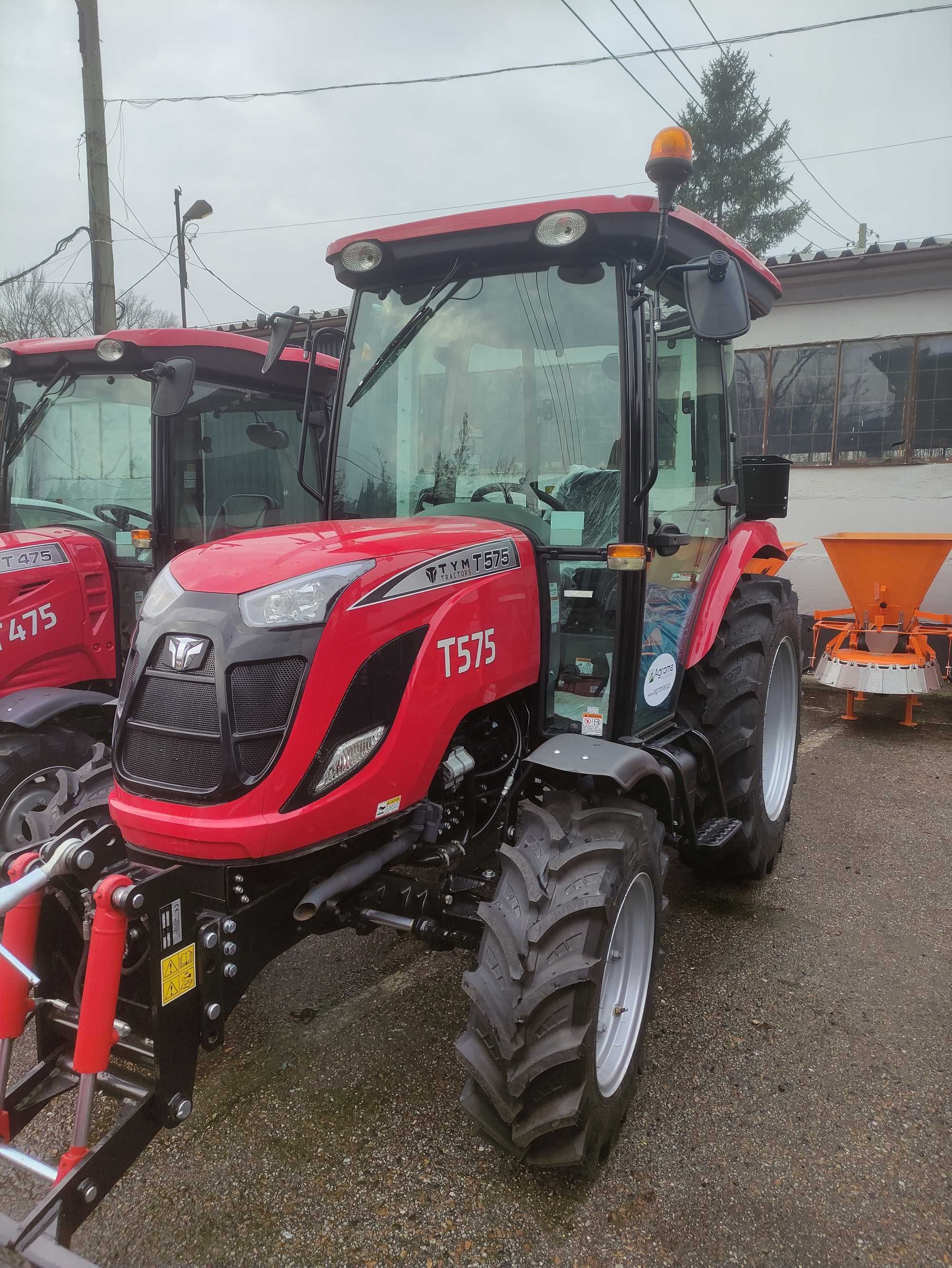 Ciągnik komunalny traktor Tym 575 zamiatanie koszenie Nowy Od ręki