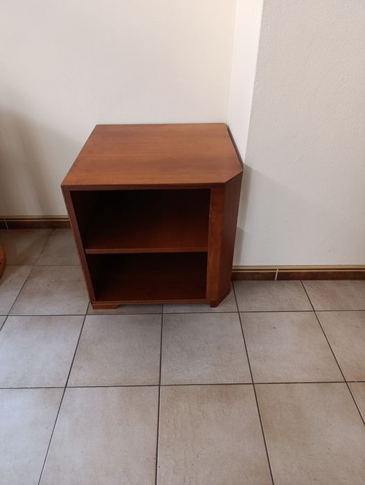 Grelhador, espremedor de laranja e outros