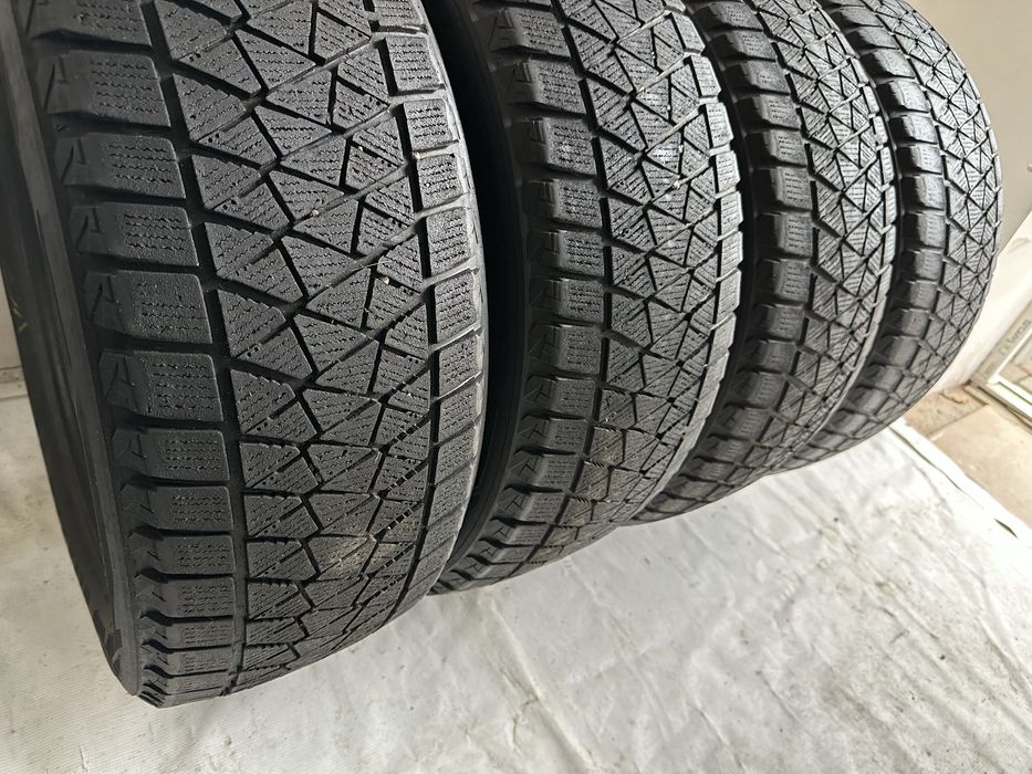 Bridgestone Blizzak dm v2 225/55r18