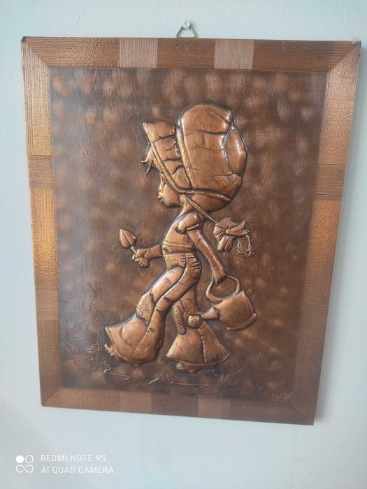 Płaskorzeźba miedziana