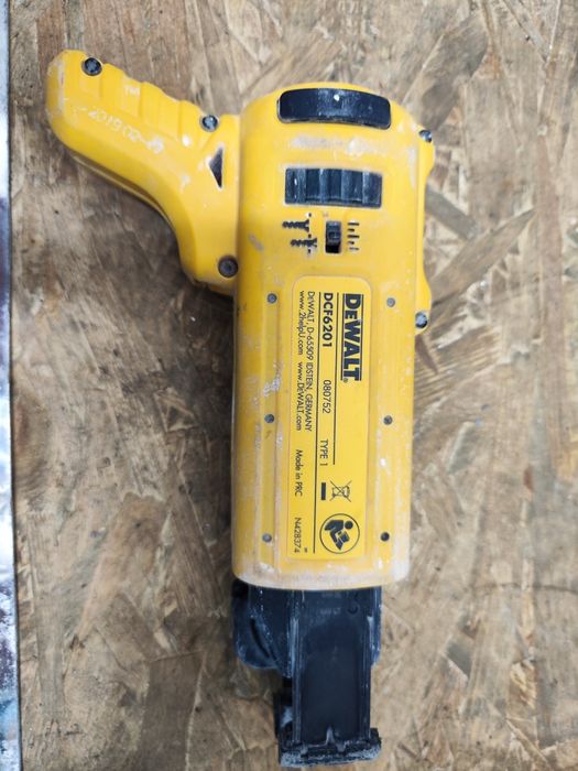 Używany magazynek DeWalt DCF6201