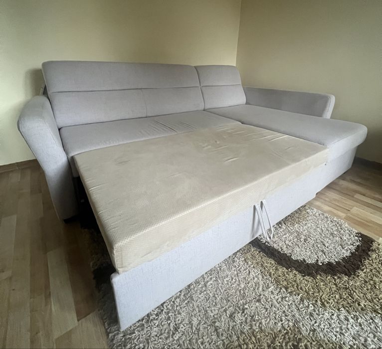 Sofa naroznik z funkcją spania