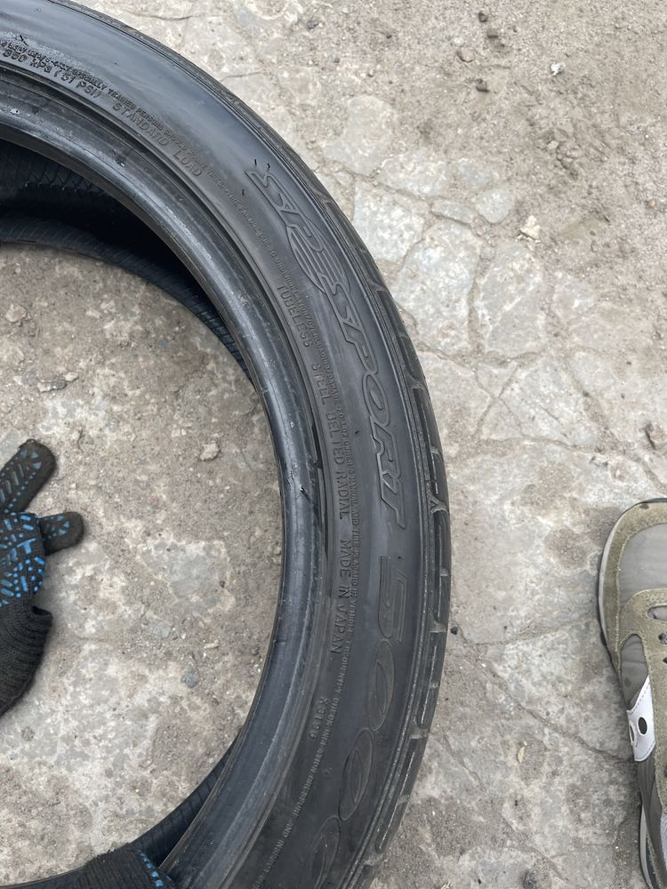 Продам комплект шин Dunlop 215/45R18 лето.