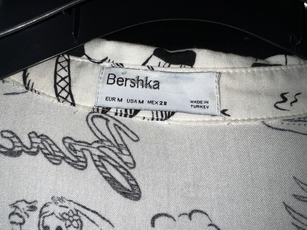 camisa bershka verão