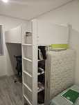 Beliche Branco Ikea com portas verdes