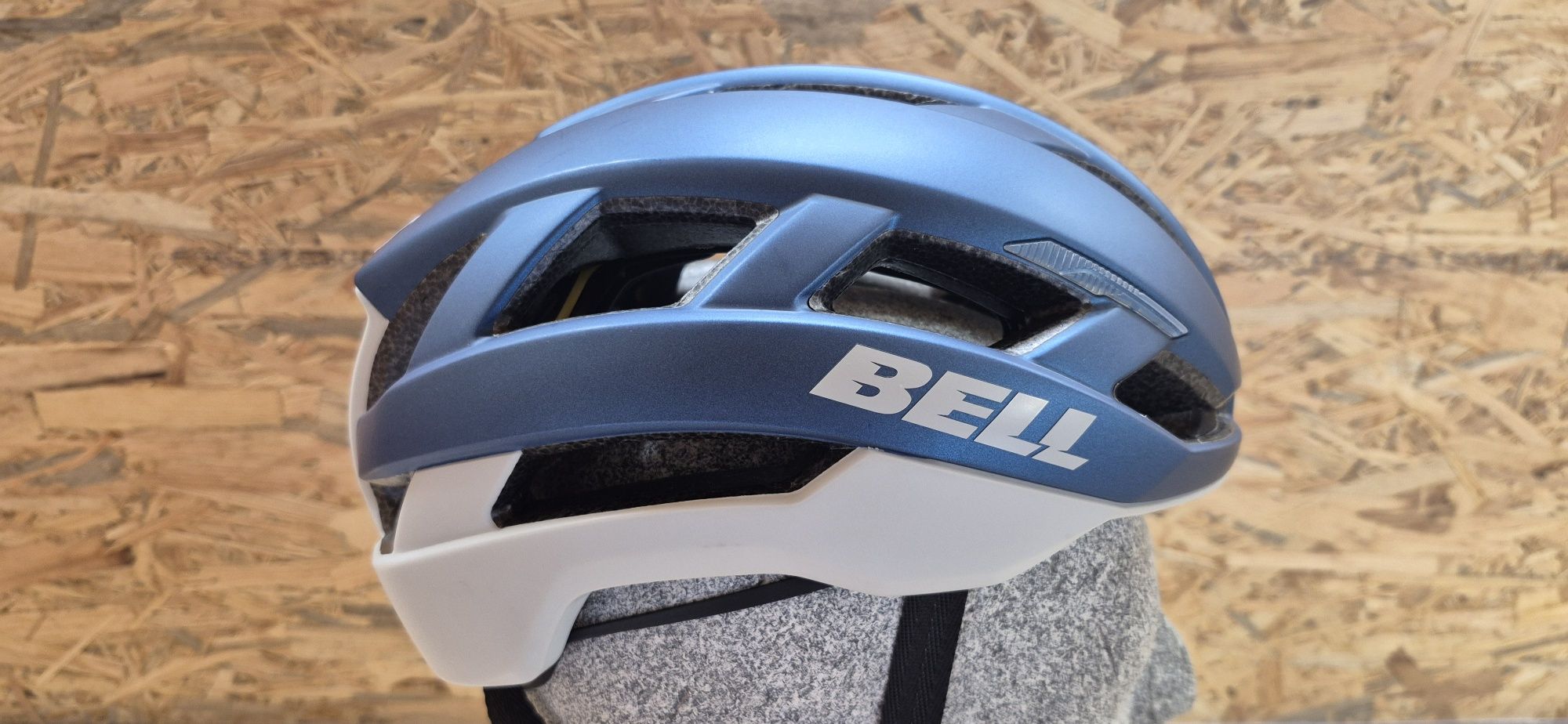 Kask Bell Falcon XR Mips. Rozmiar S .