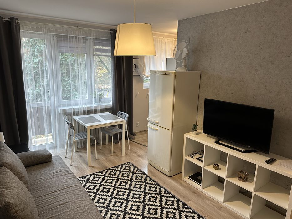 Przytulna kawalerka z balkonem