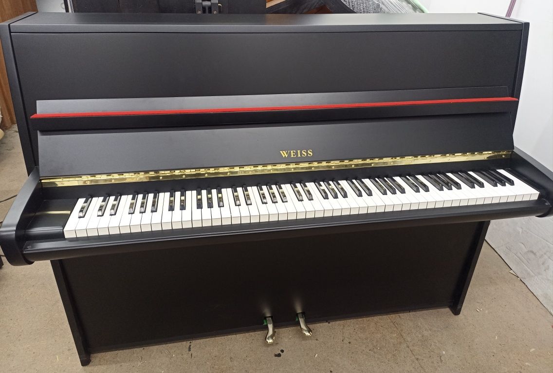 Weiss niemieckie pianino z mechaniką Renner