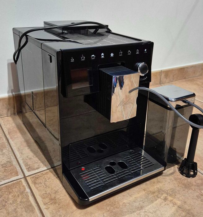 Ekspres do kawy Melitta CI Touch F 630-102 black + 8 filtrów do wody