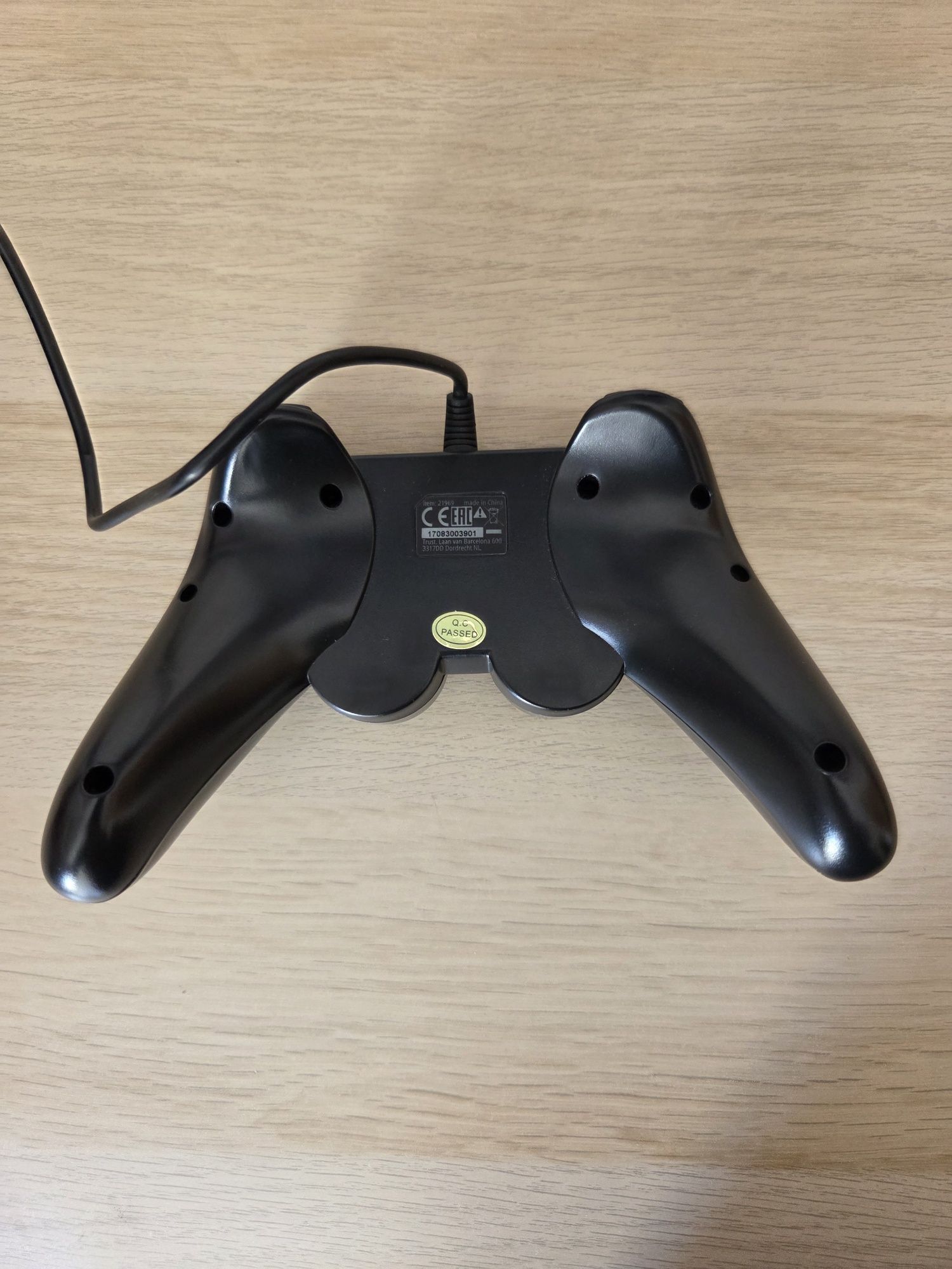 Pad Trust. Kontroler do PC, PlayStation, Xbox