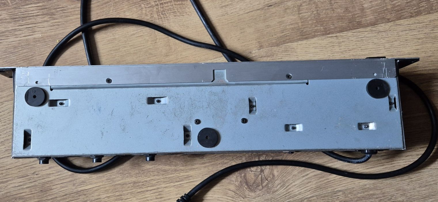 Tuner rackowy Korg dtr2