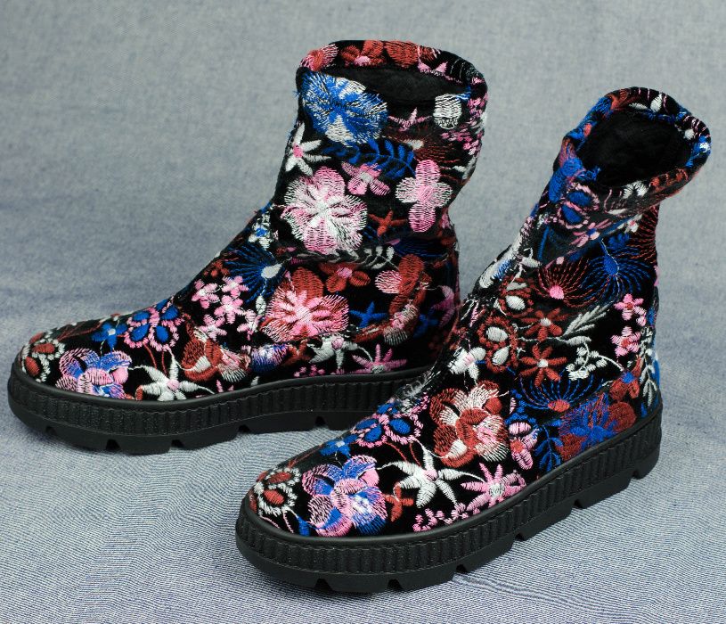 Дизайнерские ботинки с вышивкой полусапожки Blue Atelier Италия 37-38р