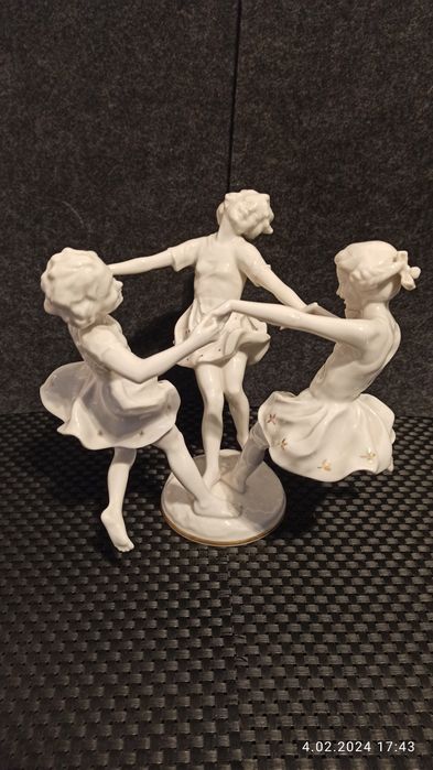 Porcelana Hutschenreuther Figurka Tańczące  Dziewczynki  KARL TUTTER