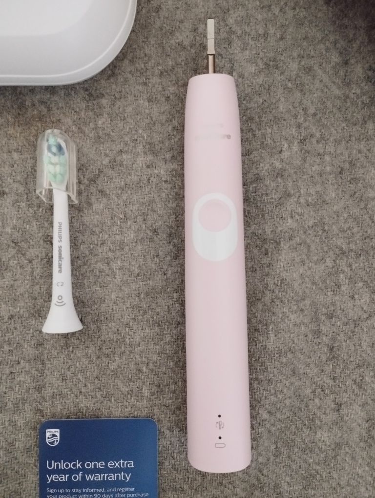 Nowa różowa szczoteczka soniczna do zębów Philips sonicare 4300 etui