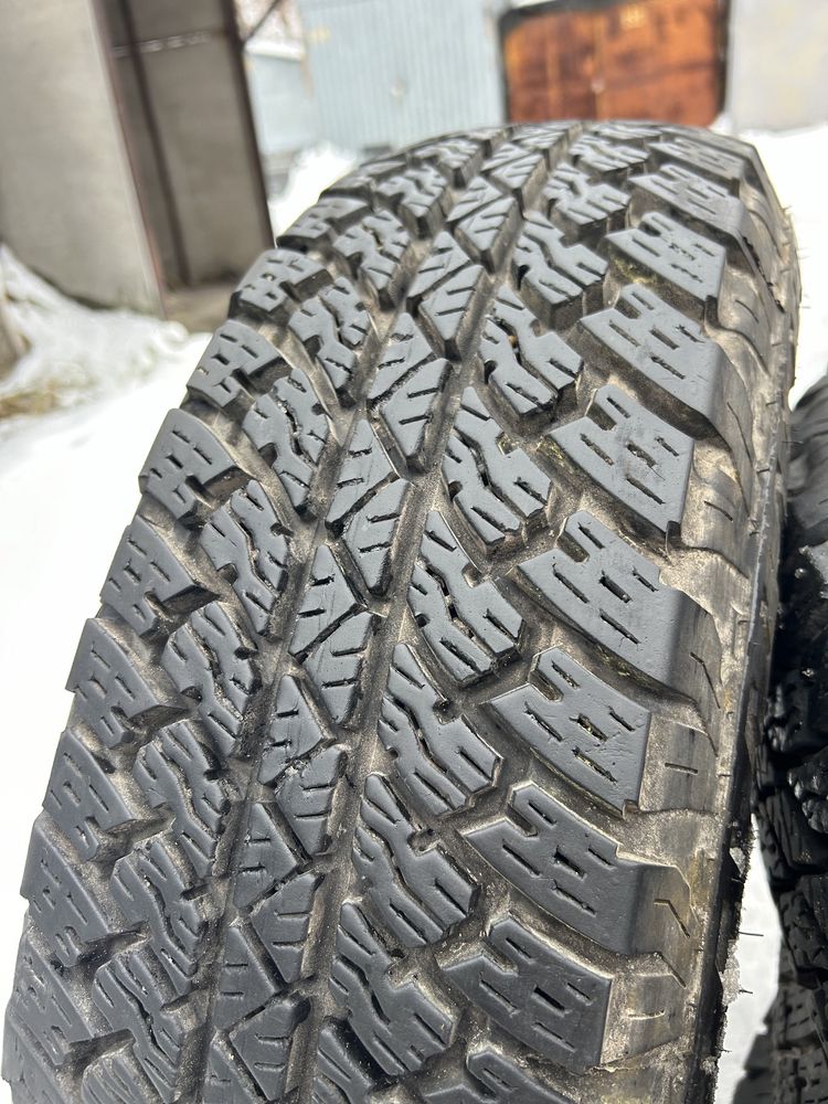 Шини A/T Bridgestone 245/75R17 Wrangler, Pajero, F-150, Silverado