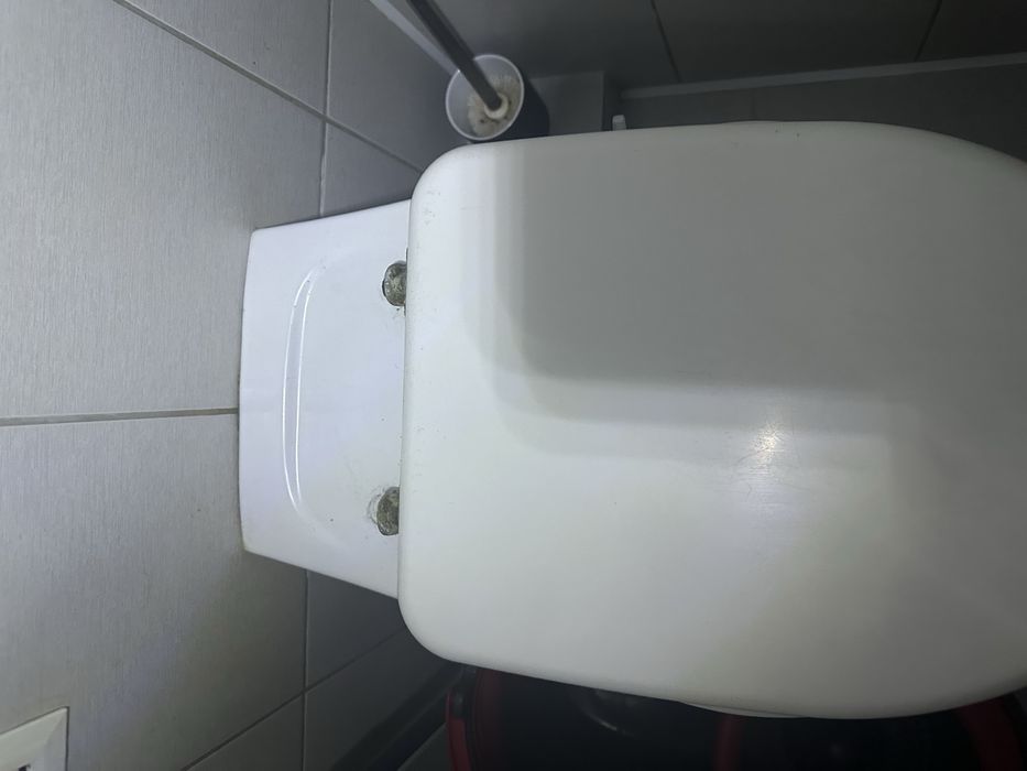 Унітаз підвісний з інсталяцією