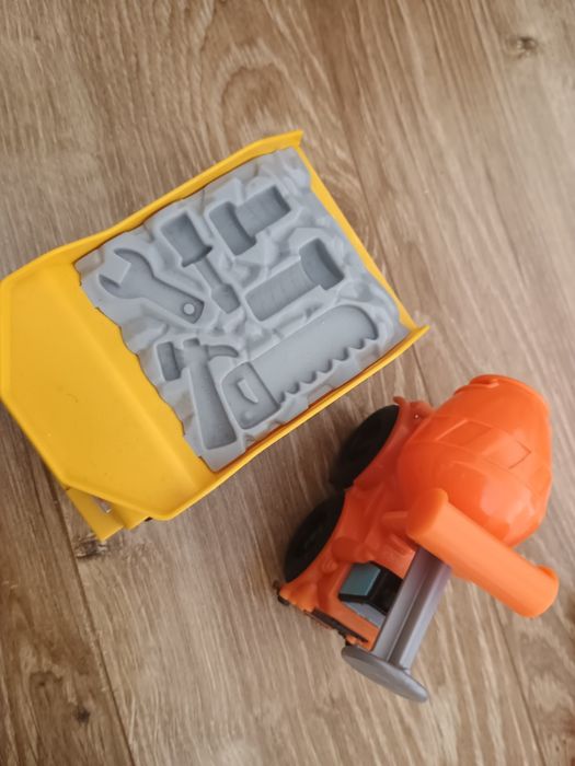 Zestaw do ciastoliny wywrotka betoniarka dinozaur Spiderman