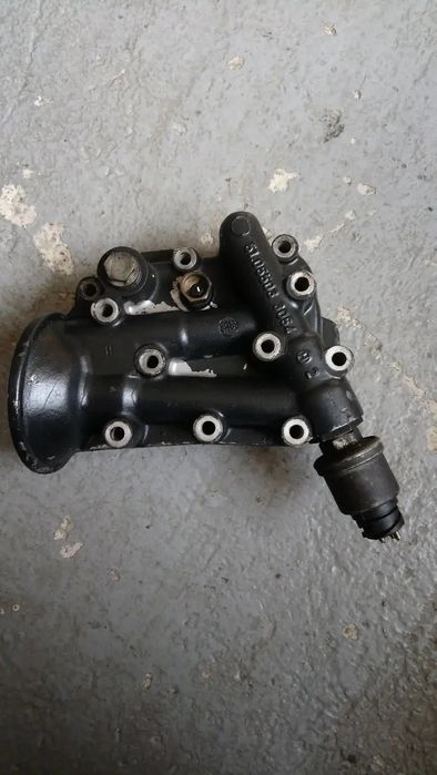Корпус масляного фільтра MAN L2000