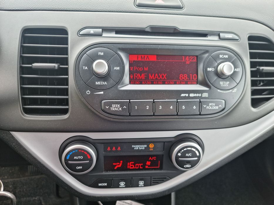 Kia Picanto 1.2 bezyna pelne wyposażenie 150 tys km