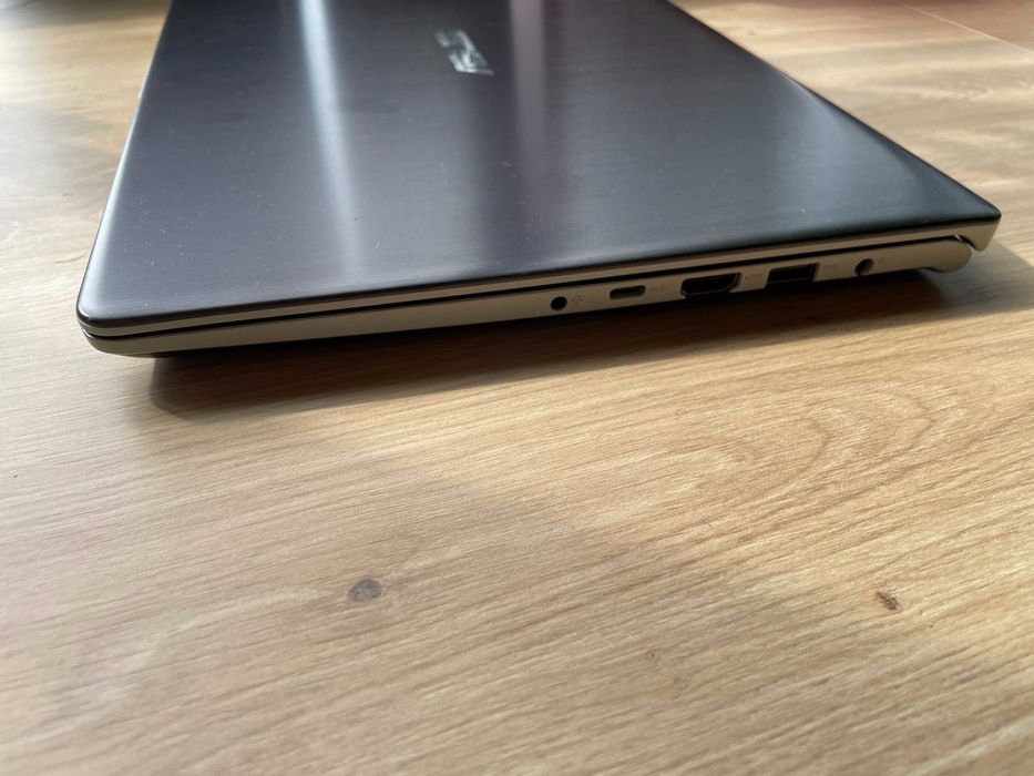 Laptop Asus Vivobook S14 / I5 8 GEN / 256 GB / 8 GB RAM + GW 12 MSC