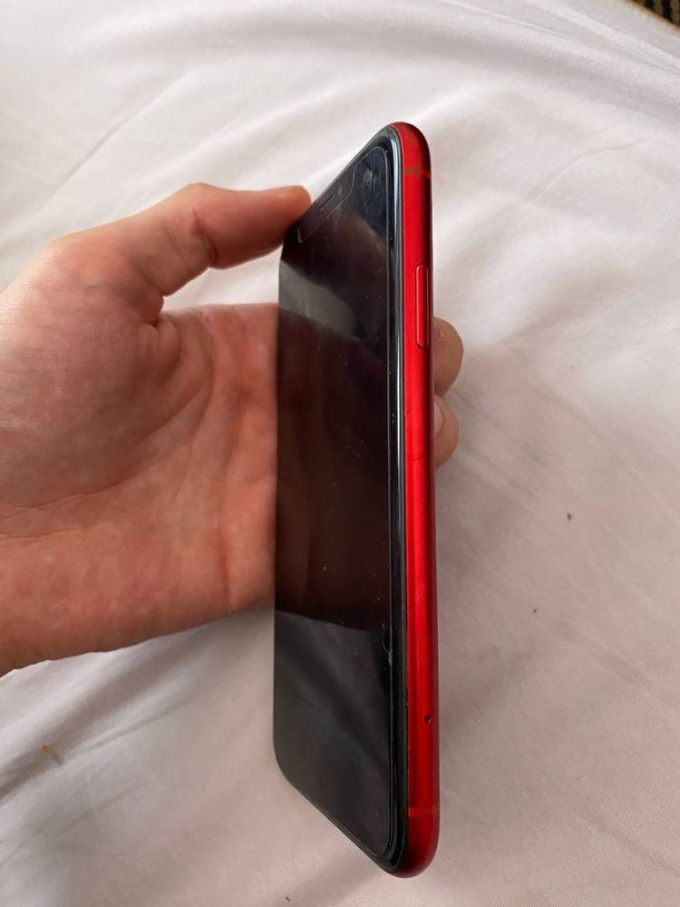 iPhone XR | Red 64GB