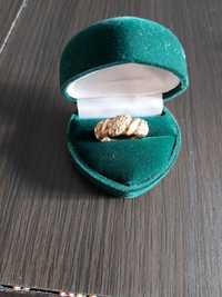 Pierścionek złoty r.13, 1000 zł