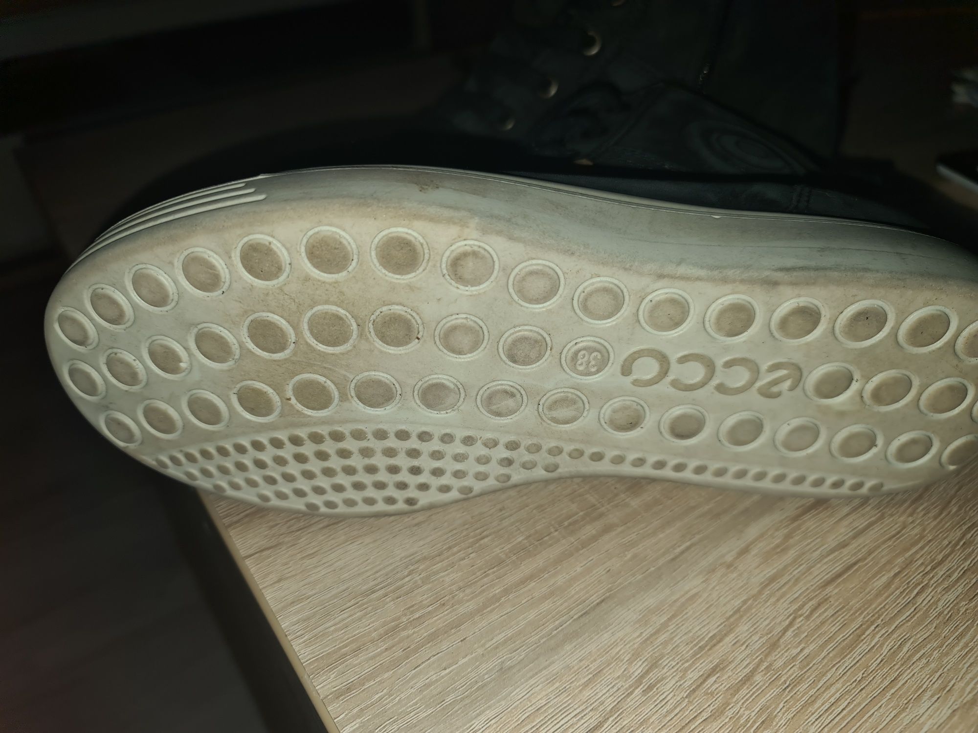 Buty ECCO 38 biom stan bdb