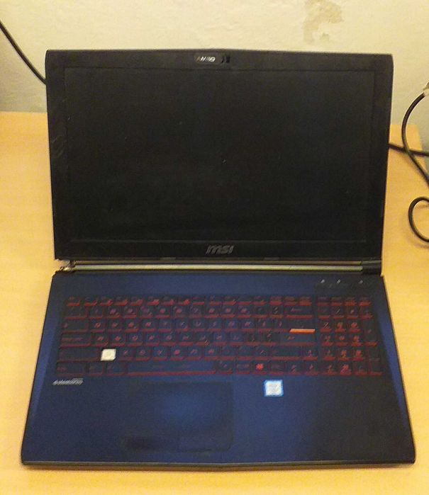 MSI GL62 i7 6700HQ GTX950M *na części, uszkodzony*