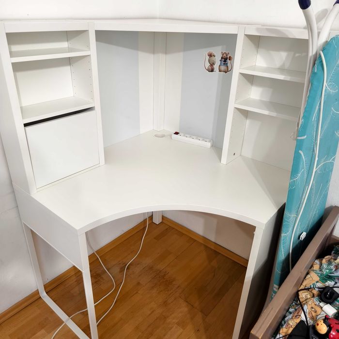 MICKE
Biurko narożne, biały, 100x142 cm