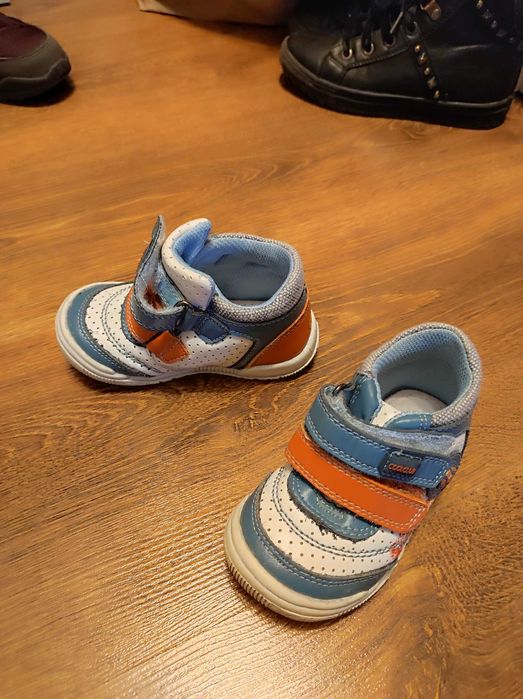 Buciki dla niemowlaka rozmiar 21