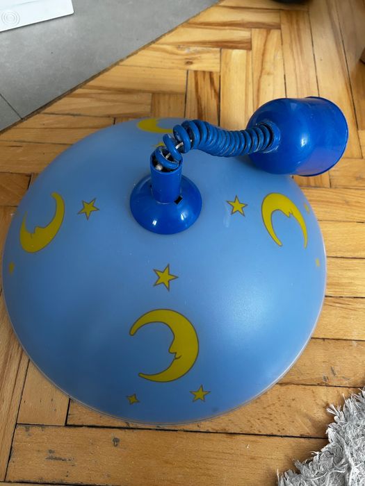 Lampa wisząca w księżyce i gwiazdy