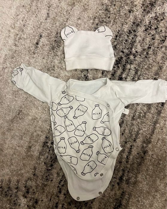 Набір одягу в пологовий