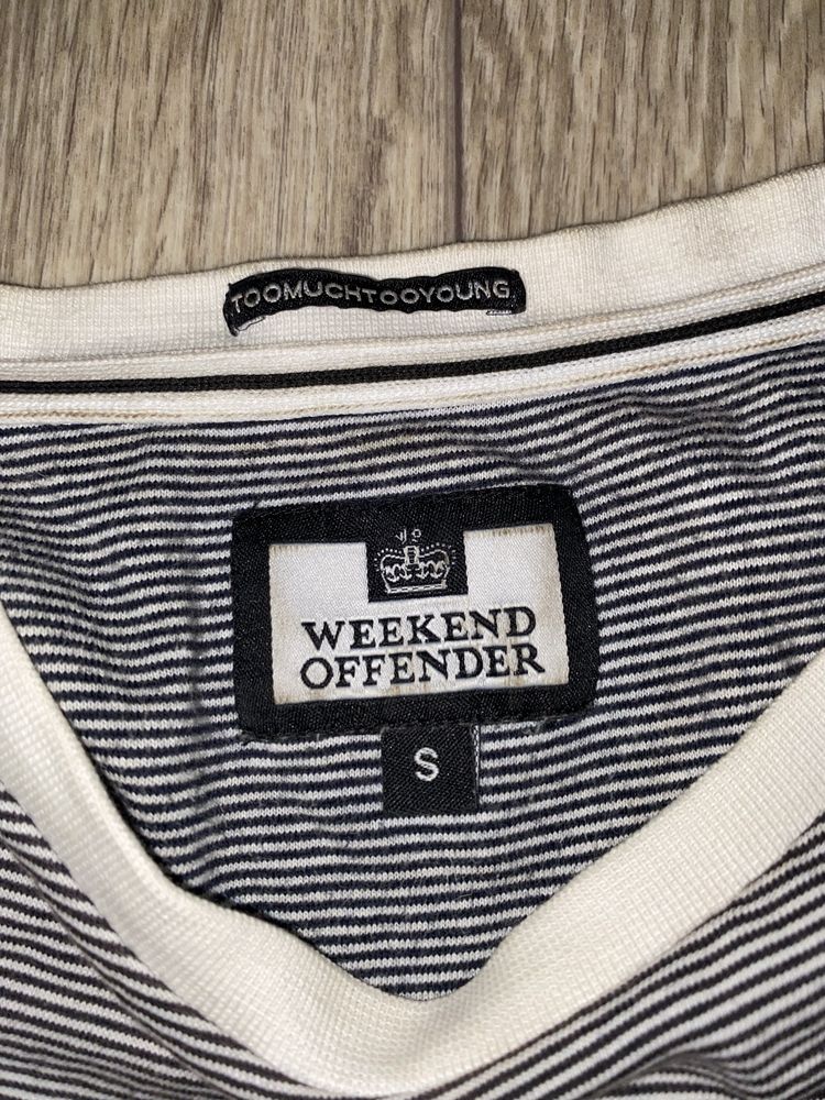 Футболка weekend offender