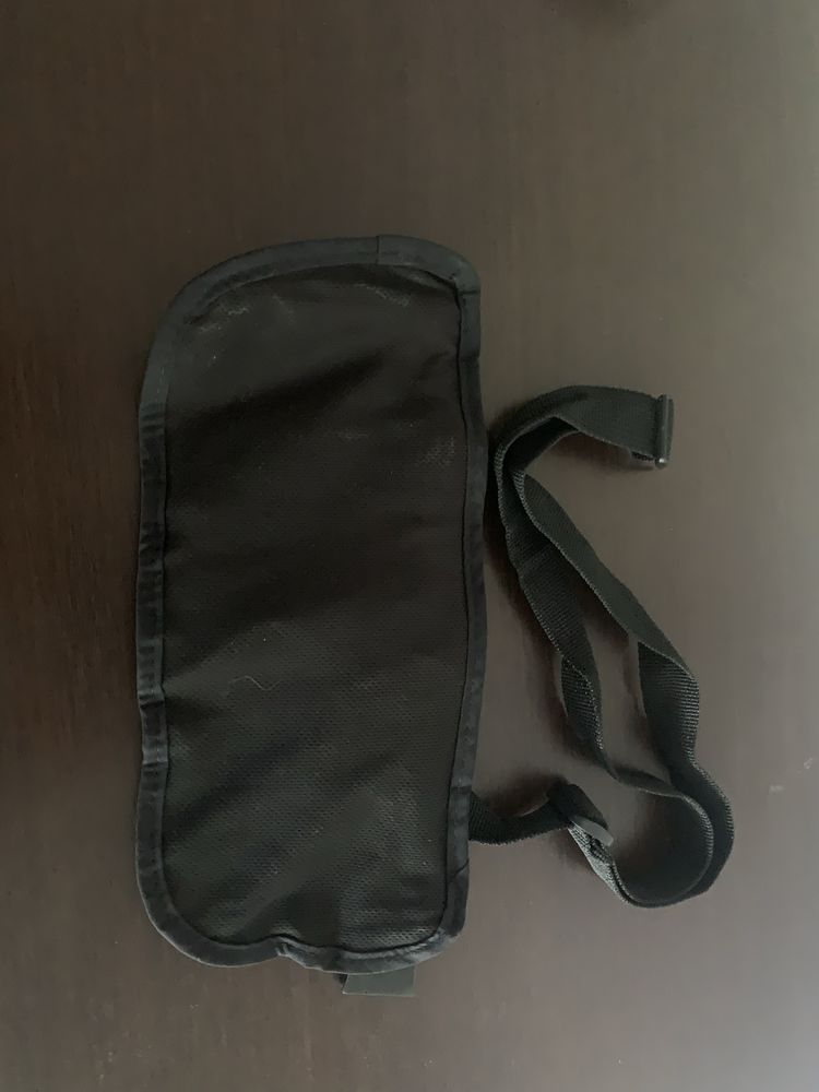 Etui na domumenty