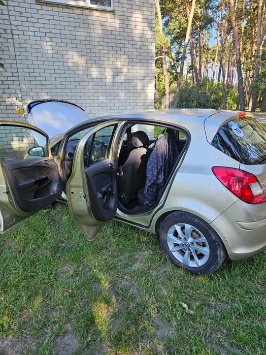 Продаєтся Opel Corsa 1.2