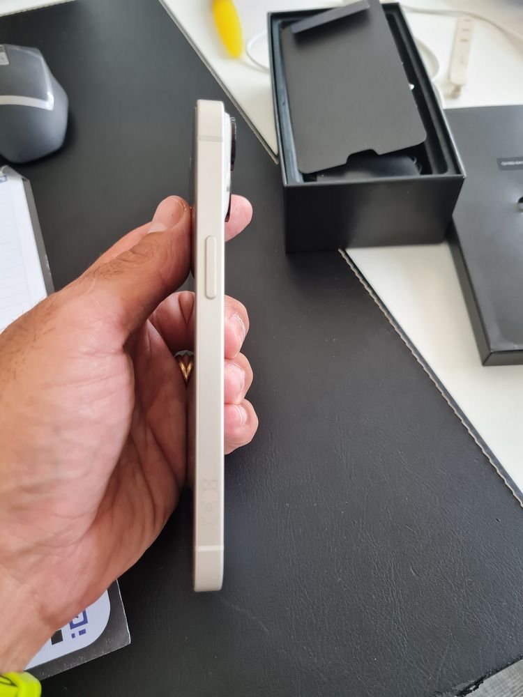 iPhone 14 128GB Branco - Garantia até Abril 2024!