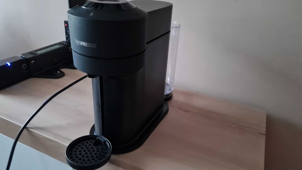Експрес капсулковий Nespresso vertuo next GCV1