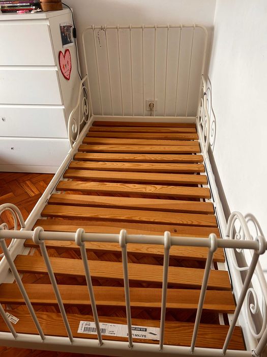 Cama criança extensível IKEA