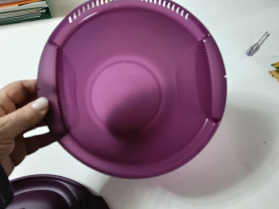 Tupperware para cozer massa no microondas 
Tem as marca