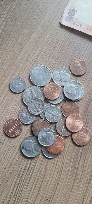 Monety Banknoty Sri Lanka Malezja Indie Japonia Nowa Zelandia Kambodża