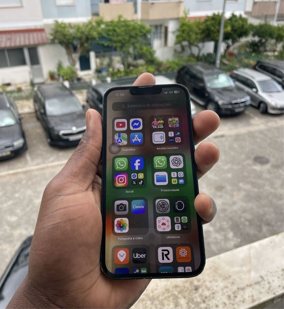 Dou o meu iphone 13 + 100€