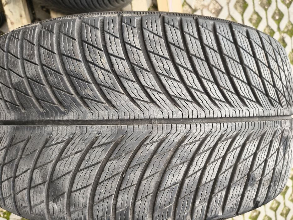 Pneus Michelin 245/45R18 2 unidades